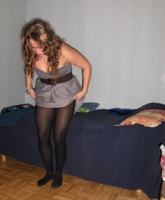 Sleep wearing pantyhose