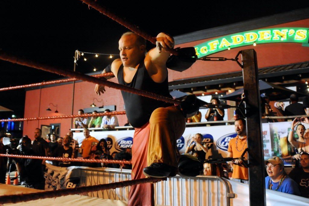 Lightening B. reccomend Midget wrestling match in dallas