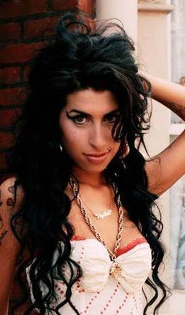 Amy winehouse handjob