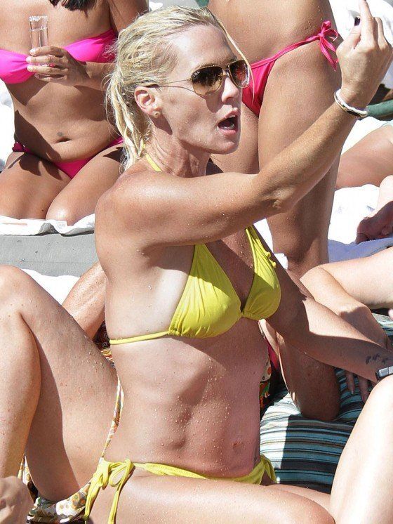 Jennie garth bikini pics