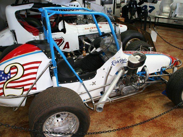 Outboard engines in midget race cars