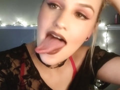 Ribbie recommendet girls upskirt pussy juice photos