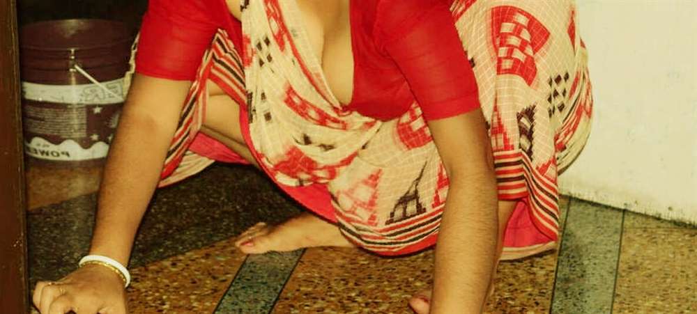 Indian maid saree